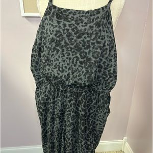 Old Navy romper. Nice black and gray animal print, has pockets.